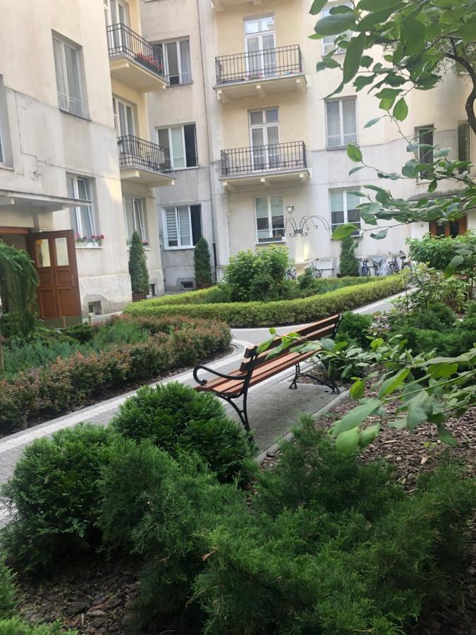Studio Na Starej Ochocie Daire Varşova Dış mekan fotoğraf