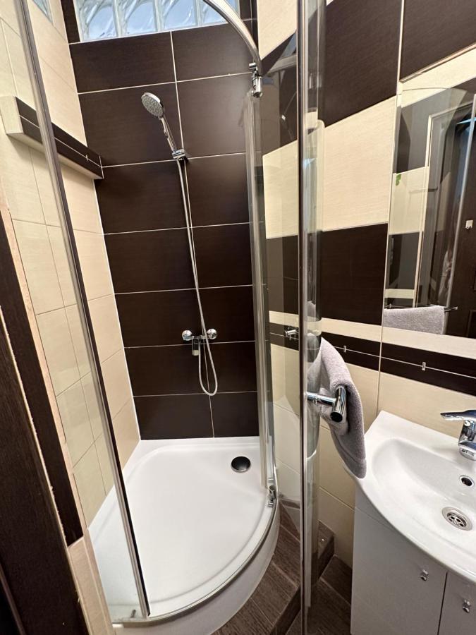 Studio Na Starej Ochocie Daire Varşova Dış mekan fotoğraf